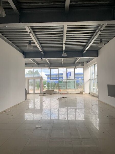 Calea Republicii spatiu industrial - hala de vanzare